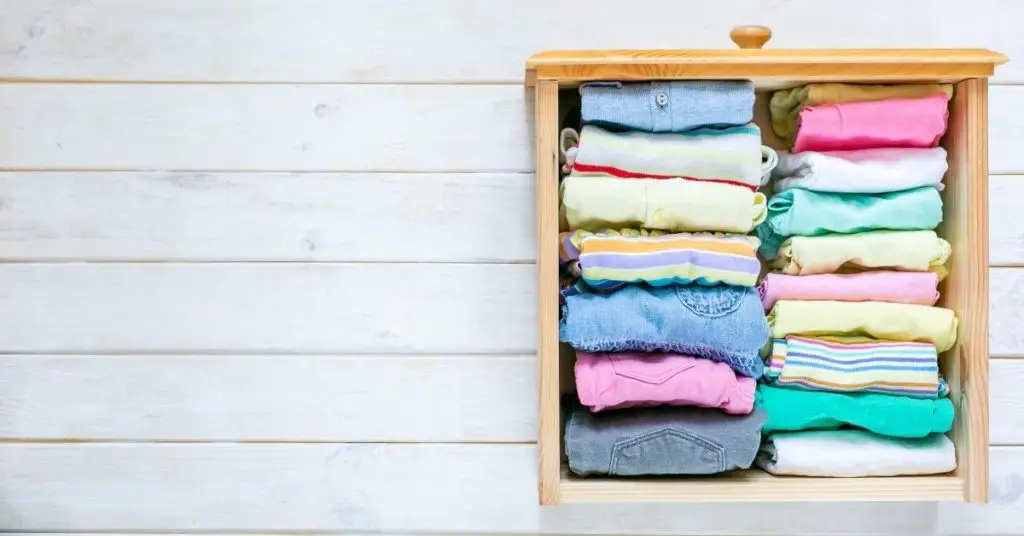 Tidy Folded Clothes in Drawer - Folding Underwear Marie Kondo