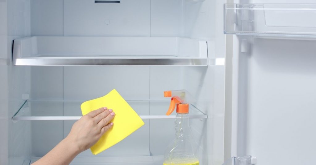 Cleaning a Fridge - What to Clean a Refrigerator With - Clean and Tidy Living