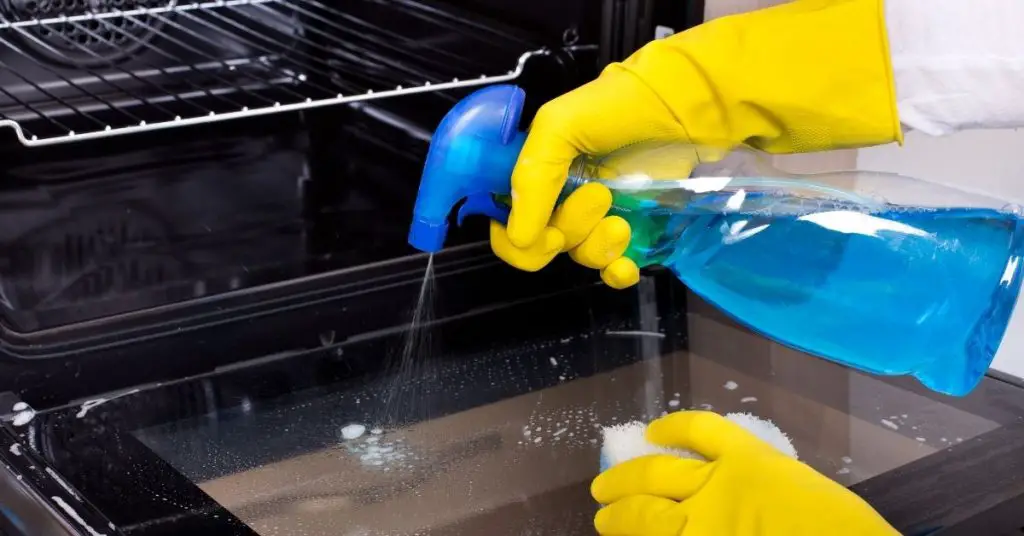 How to Clean a Self Cleaning Oven Without Using SelfClean