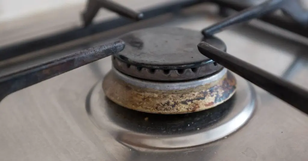 Cleaning Gas Hob Burner Caps - Clean and Tidy Living 