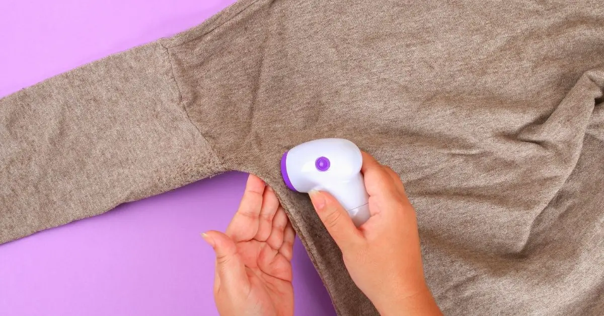 Best Debobbler for Clothes and Furniture in the UK